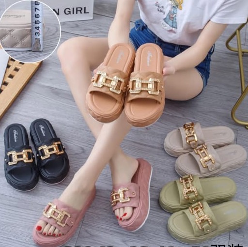 Slippers 
